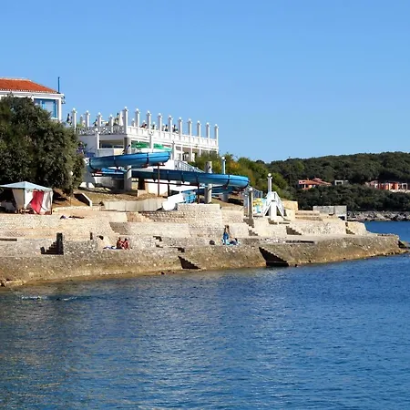 With Parking Space - 7681 * Póla