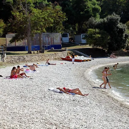 With Parking Space - 7681 * Pula